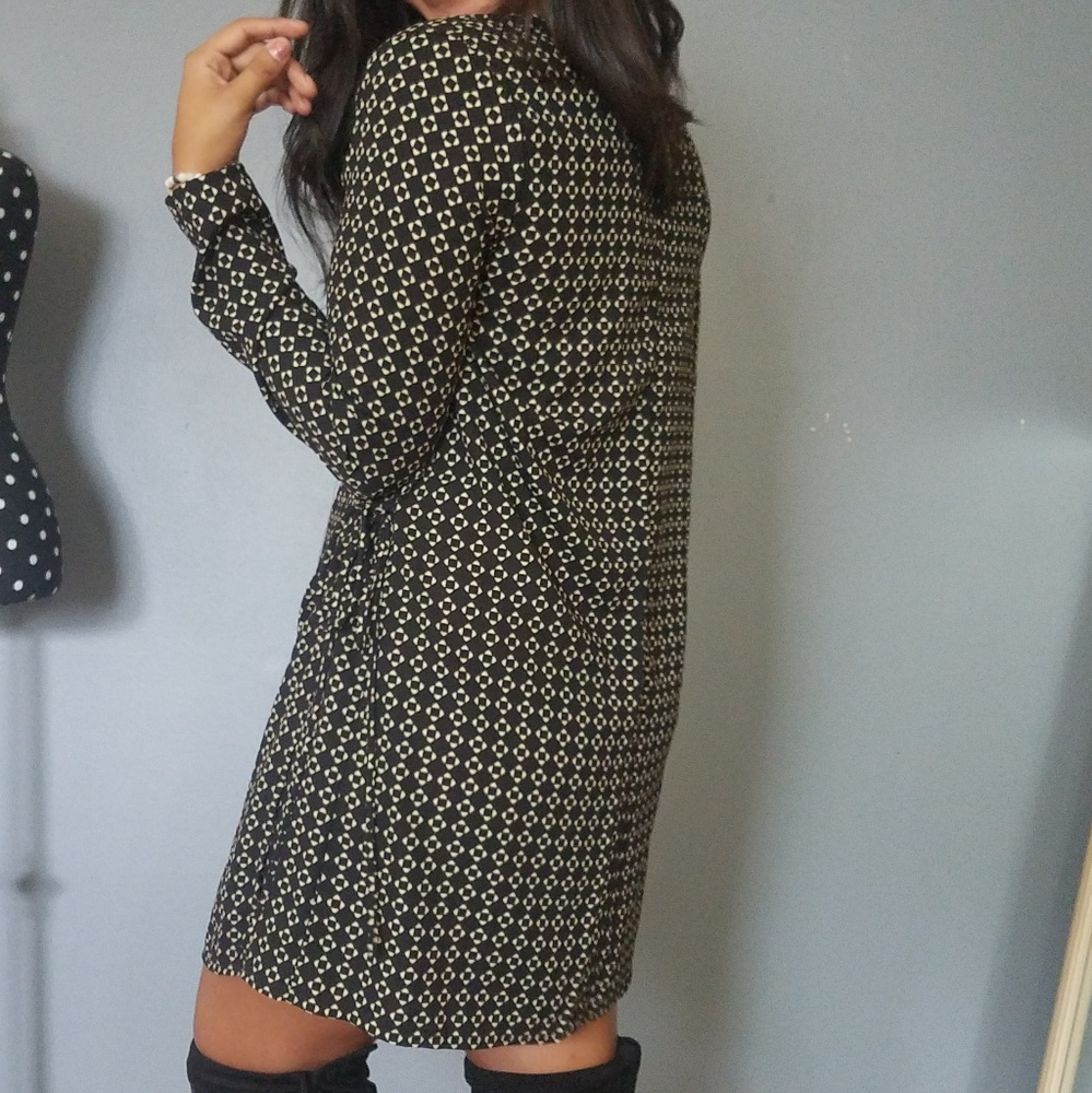 HIGH EXPECTATIONS BLACK CREAM SHIFT DRESS - Picture 2 of 5
